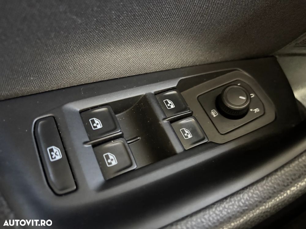 Volkswagen Passat Variant 1.5 TSI ACT OPF DSG Comfortline - 20