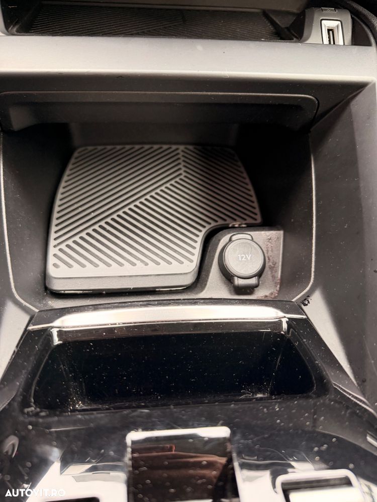 Citroën C4 PureTech 130 Stop&Start EAT8 C-SERIES - 16