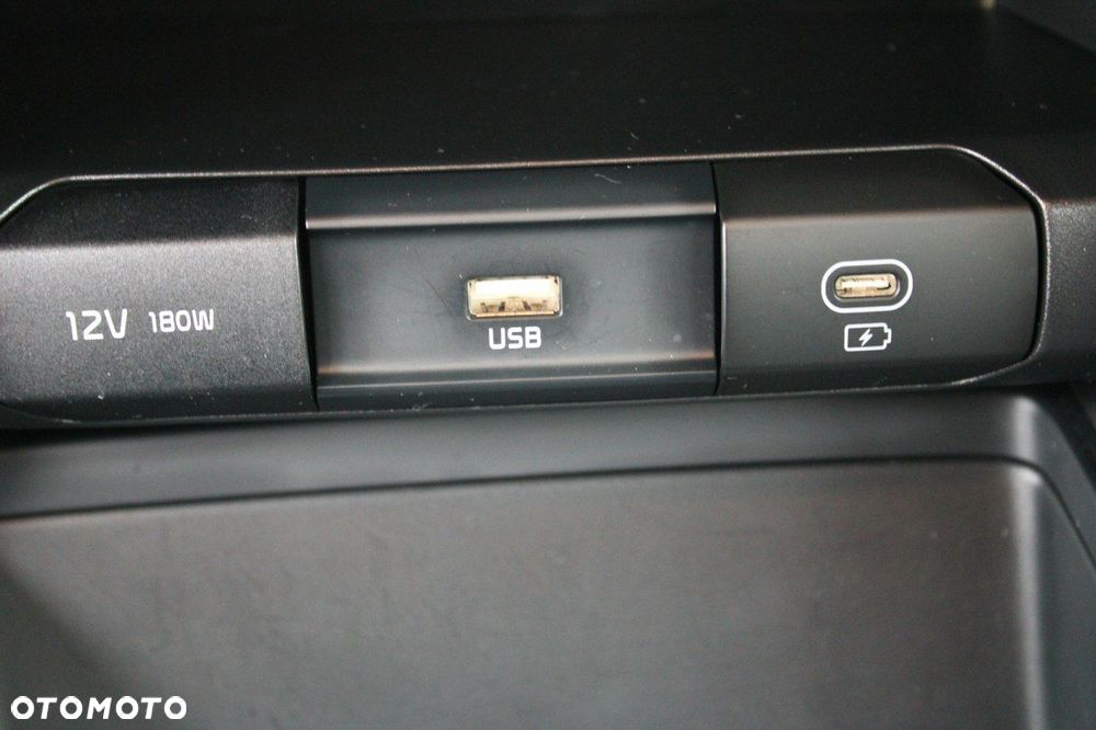 Kia Ceed - 27