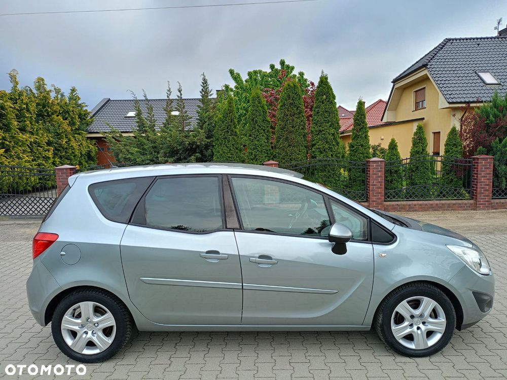 Opel Meriva - 8