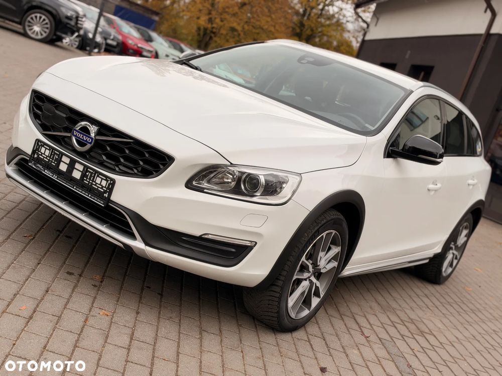 Volvo V60 Cross Country D3 Drive-E Summum - 22