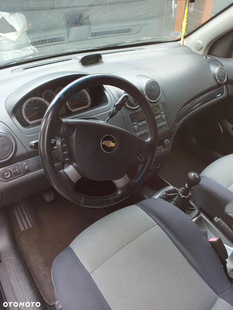 Chevrolet Aveo 1.4 16V LS - 13