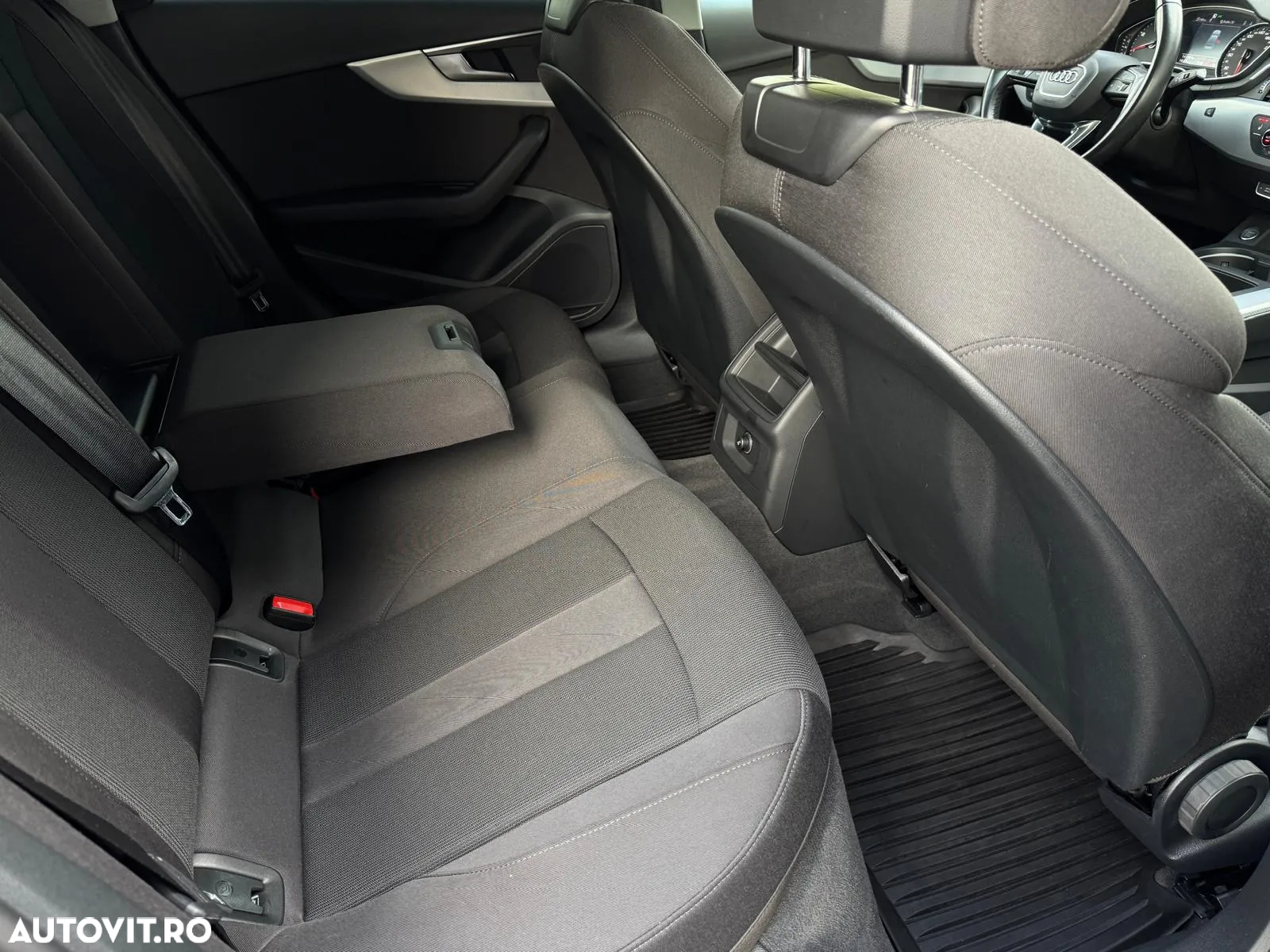 Audi A4 40 TDI quattro S tronic - 12