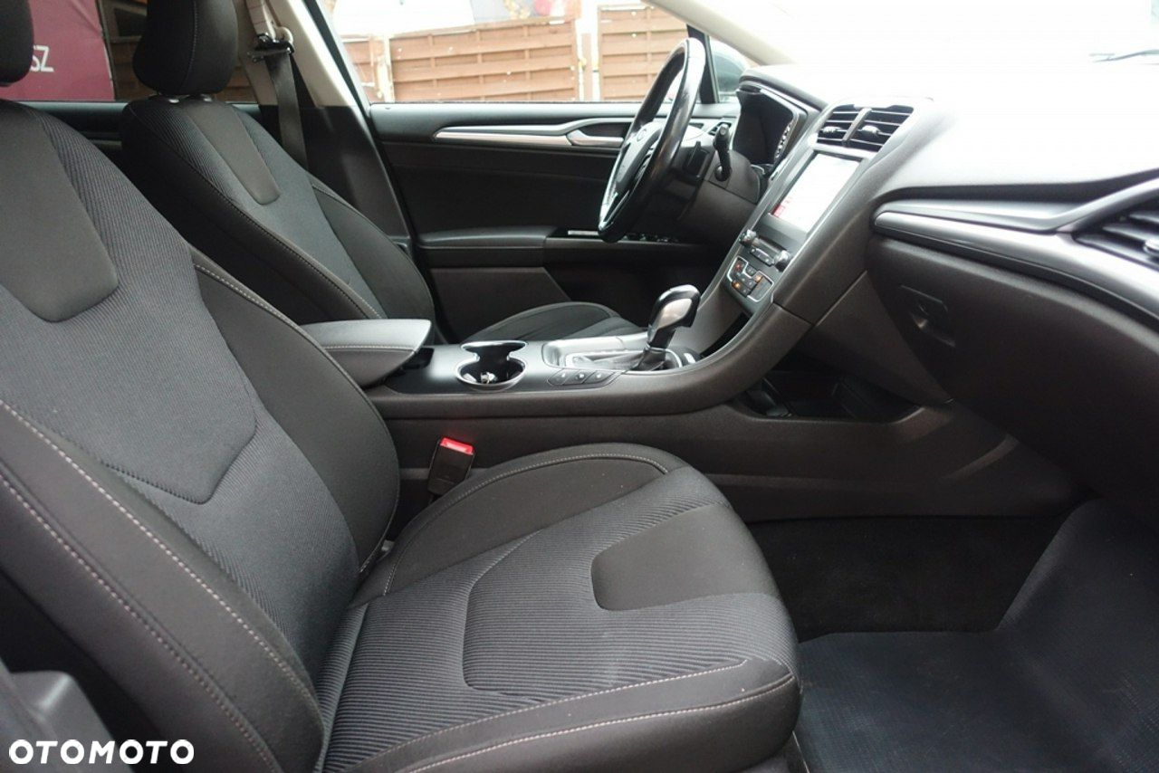 Ford Mondeo - 12