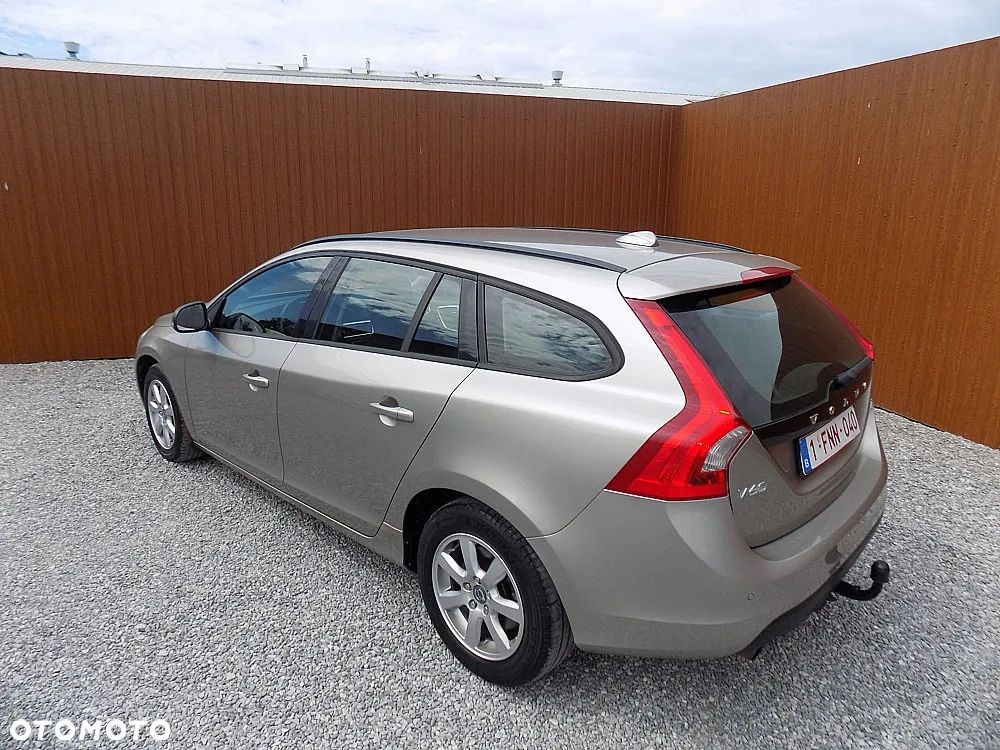 Volvo V60 D2 Kinetic - 3