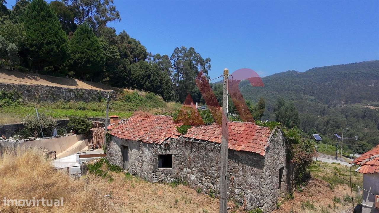 Moradia T1 para restauro total em Sousela, Lousada - Grande imagem: 5/5