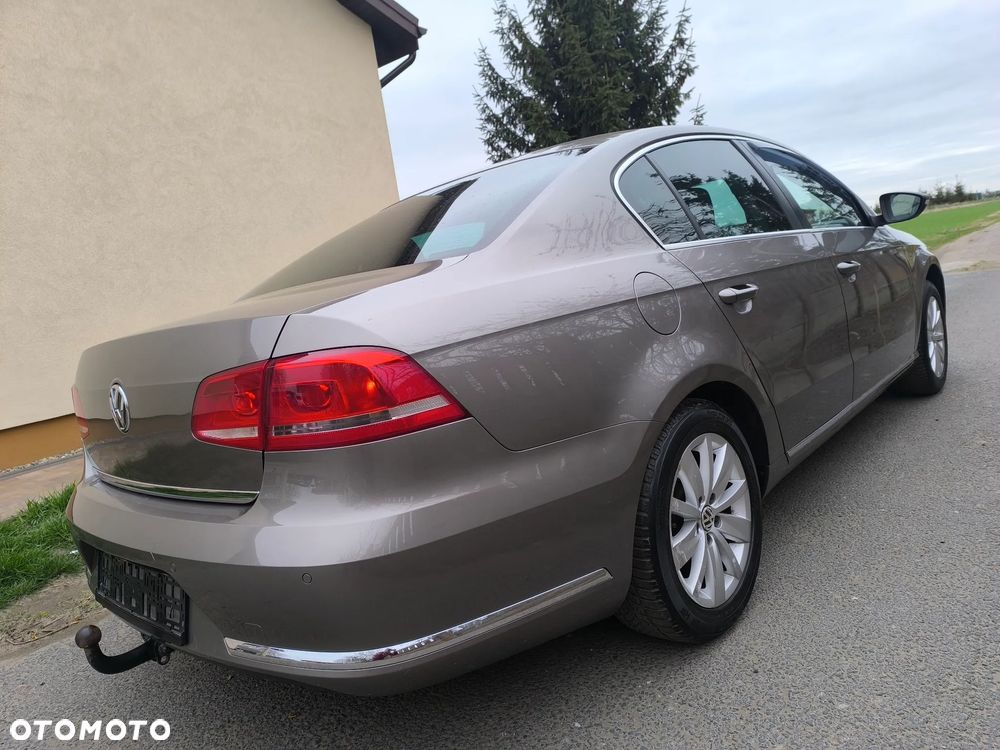 Volkswagen Passat 1.4 TSI DSG BlueMotion Technology Exclusive - 9