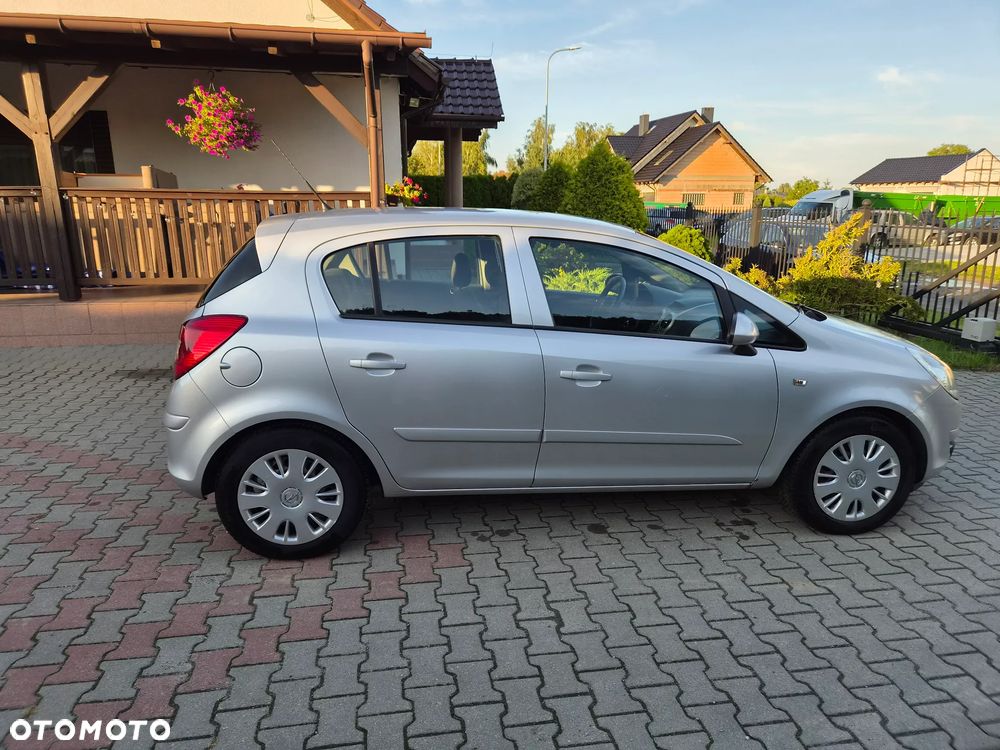 Opel Corsa 1.4 16V Enjoy - 8