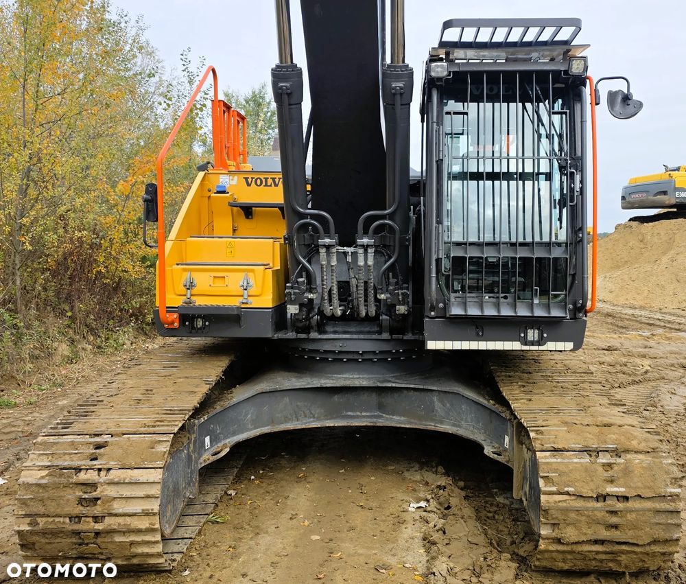 Volvo EC250E - 7