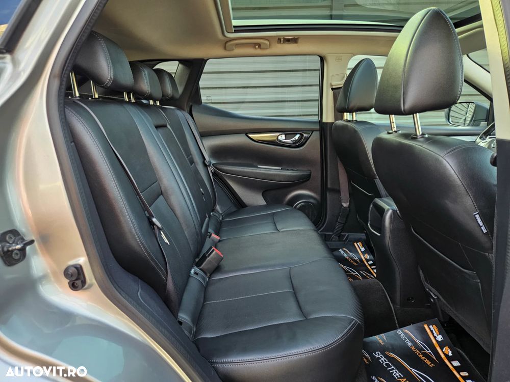 Nissan Qashqai 1.6 DCI Xtronic TEKNA - 12