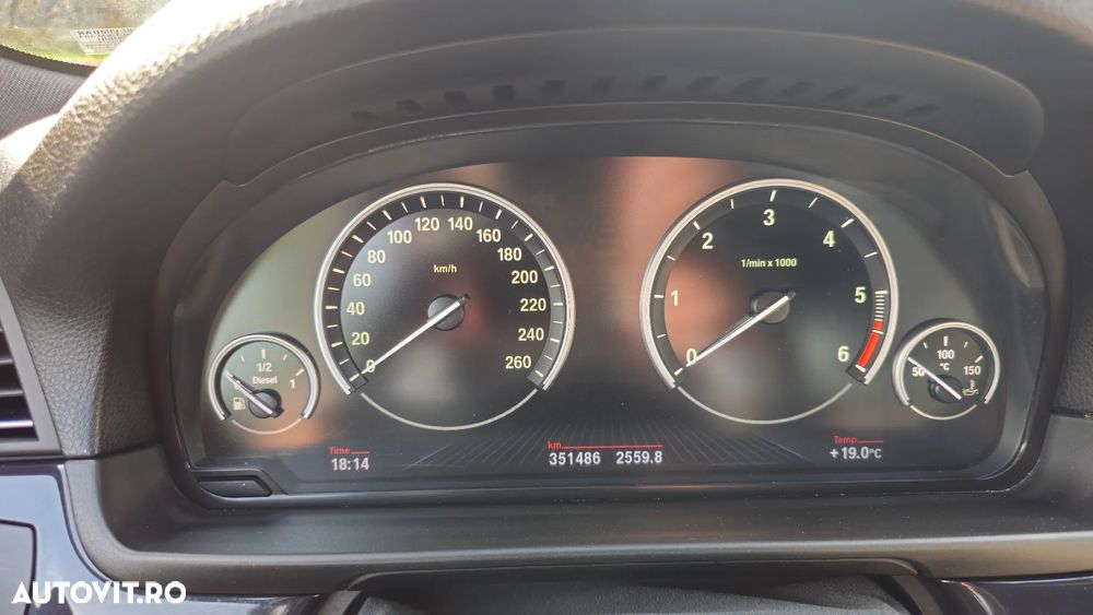 BMW Seria 5 530d xDrive - 8