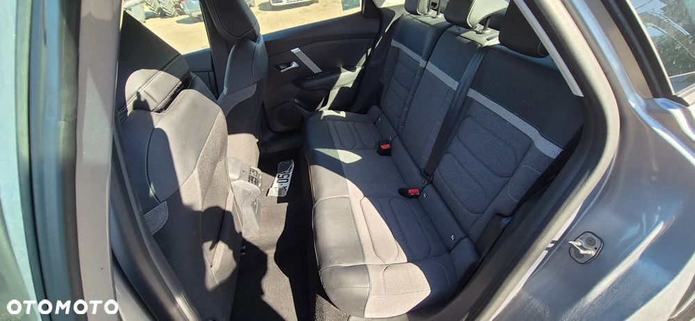 Citroën C4X 1.2 PureTech Business Edition S&S EAT8 - 36