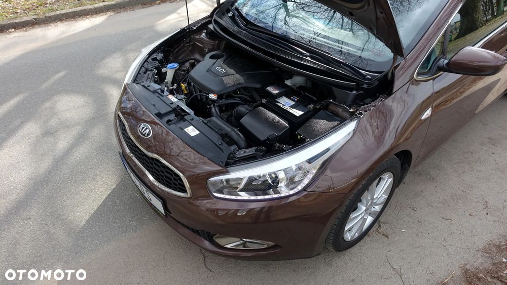 Kia Ceed - 24