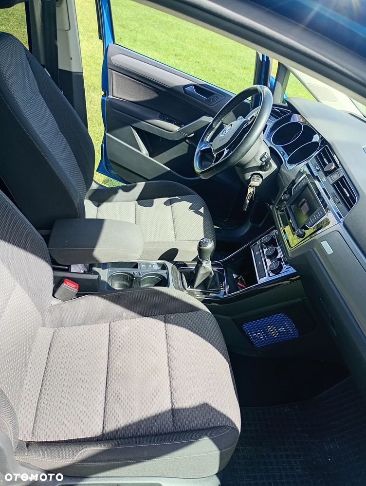 Volkswagen Touran 1.6 TDI BMT Comfortline - 6