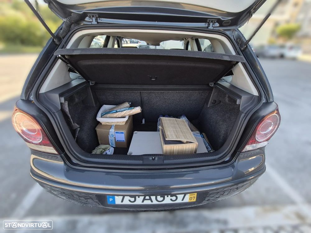 Volkswagen Polo 1.4 TDi Confortline — fotografia 7