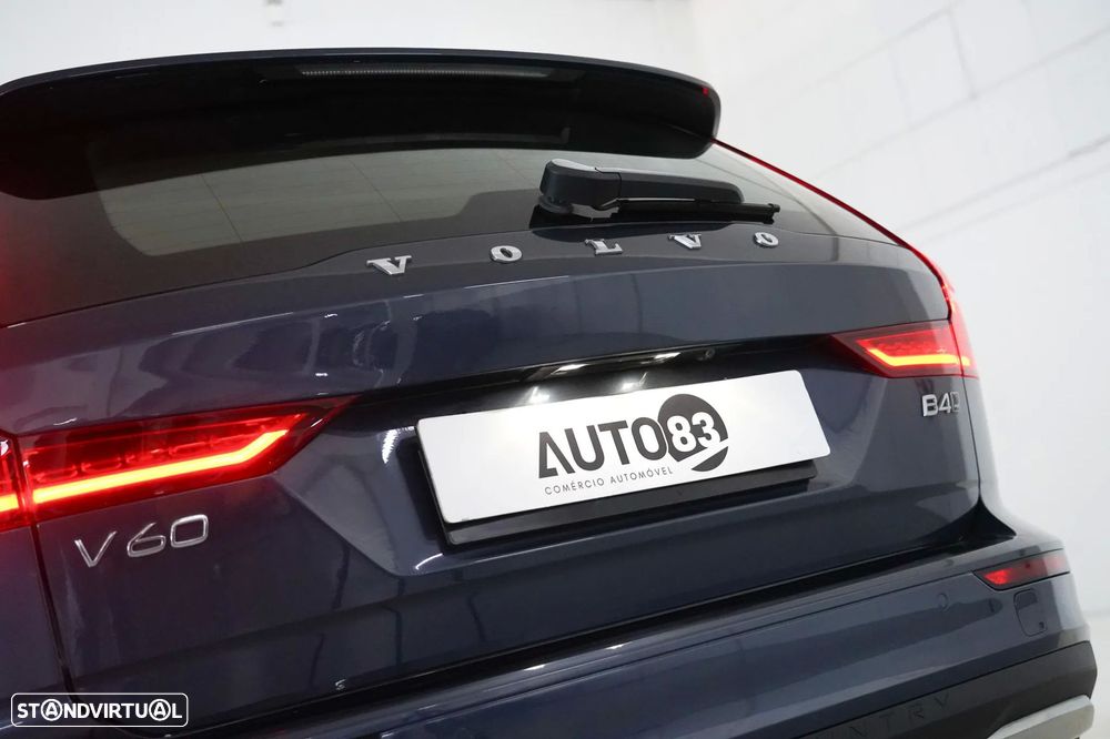Volvo V60 Cross Country 2.0 B4 Geartronic - 23