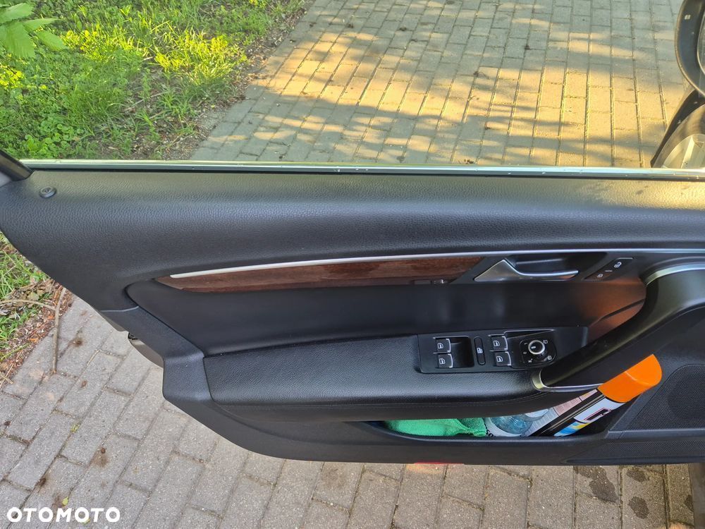 Volkswagen Passat 2.0 TDI 4Mot Highline DSG - 10