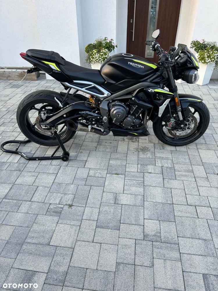 Triumph Street Triple - 7