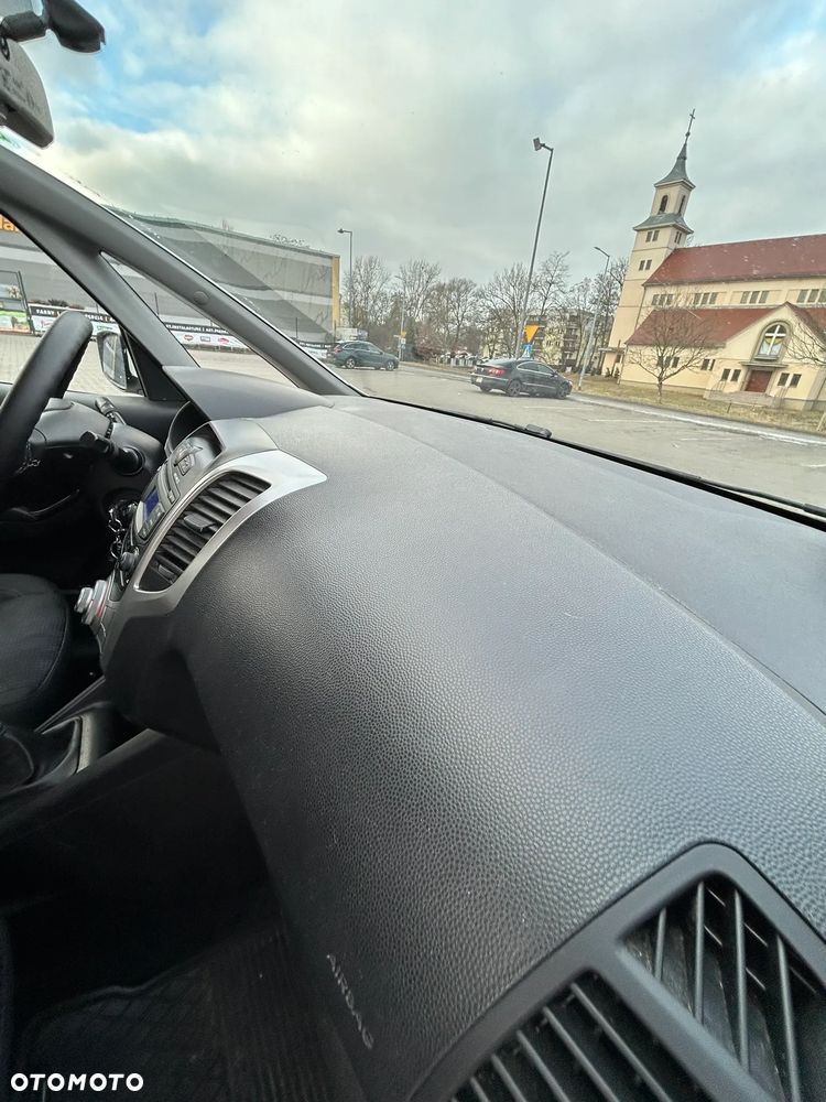 Hyundai ix20 1.4 Classic + - 10