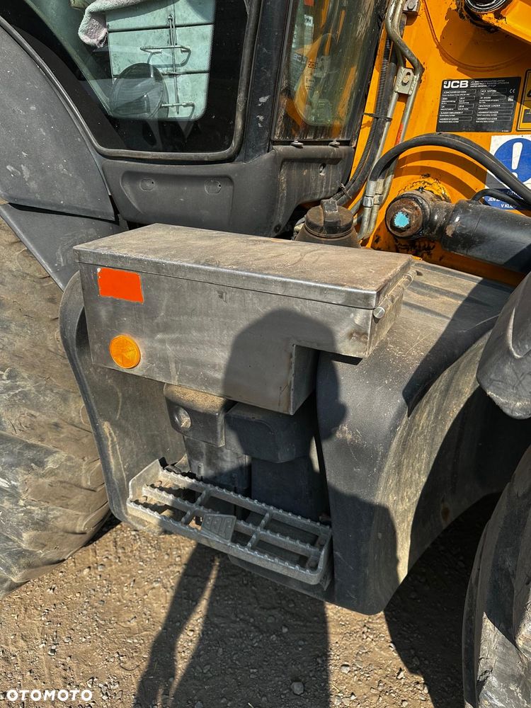 JCB 4CX +4 nowe opony BKT Model 2018 1 własciciel ZADBANA - 5