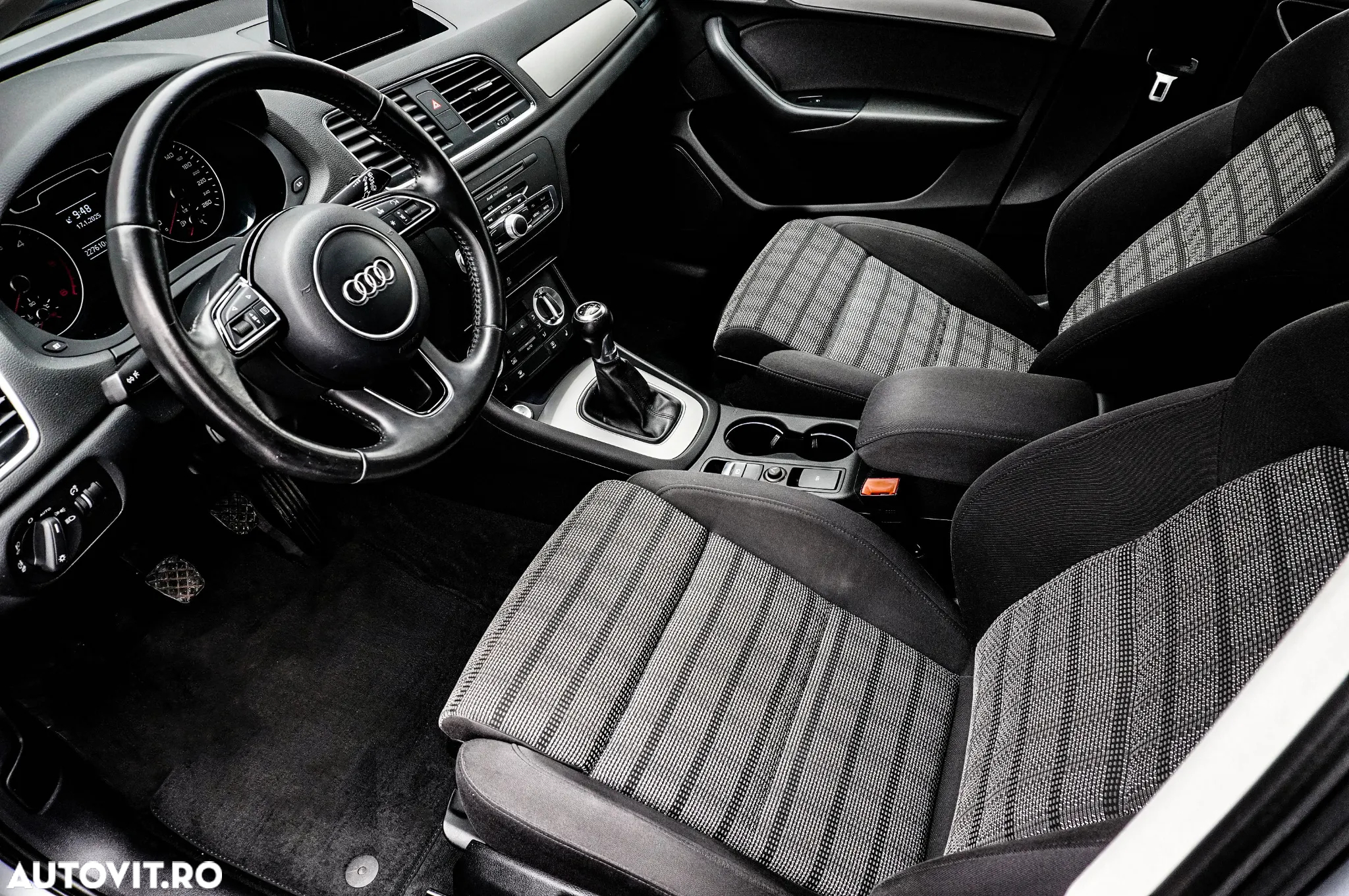 Audi Q3 2.0 TDI - 12