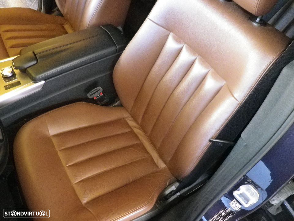 Mercedes-Benz E 300 Bluetec Hybrid Avantgarde - 14
