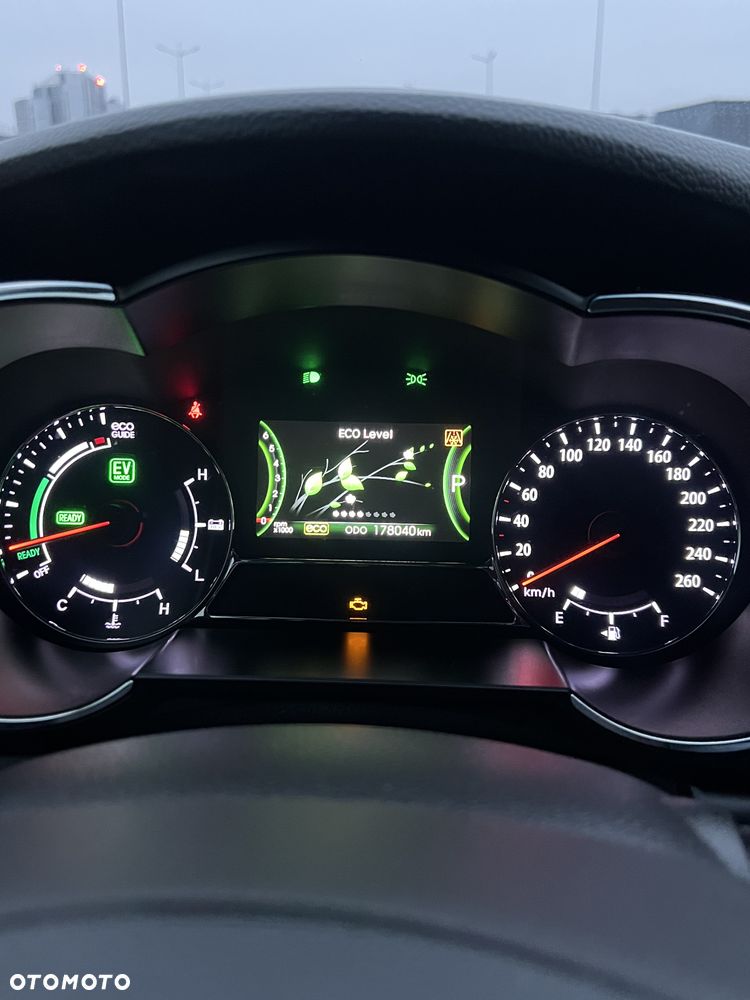 Kia Optima 2.0 Hybrid L - 10