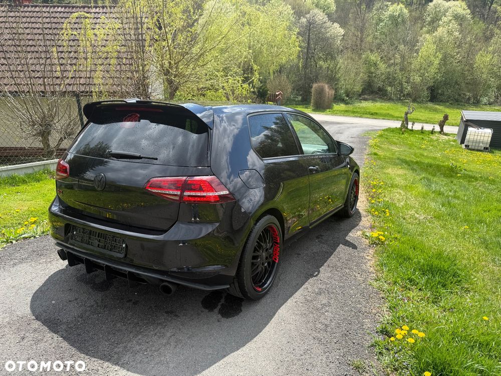 Volkswagen Golf 2.0 TSI BMT GTI Performance - 4