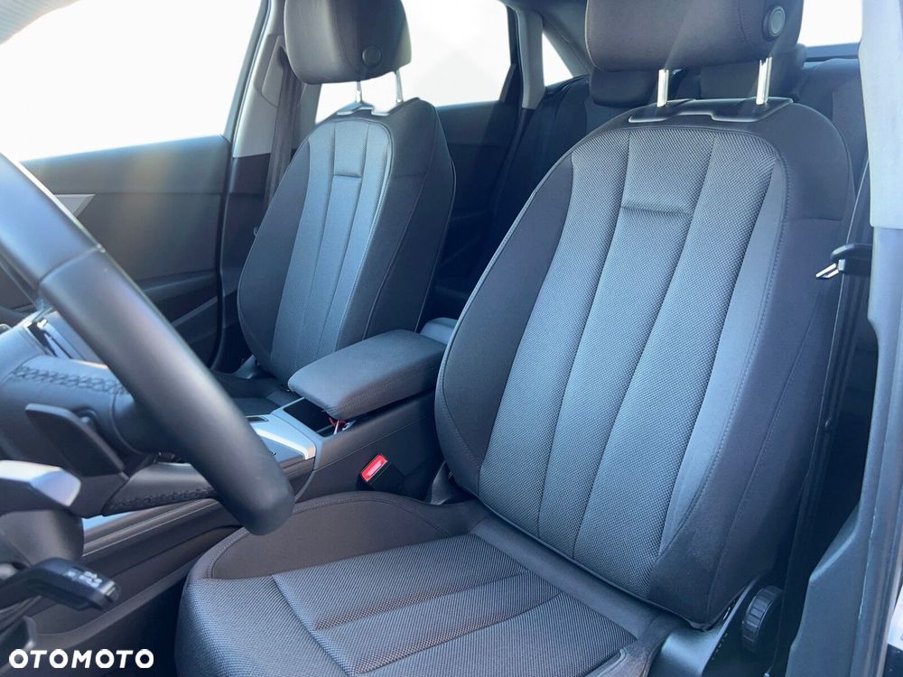 Audi A4 Limousine - 21