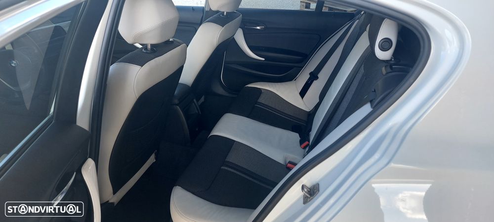 BMW 116 d Line Urban Auto - 8