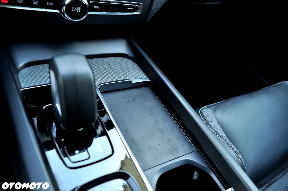 Volvo XC 60 B4 D AWD Geartronic RDesign - 33