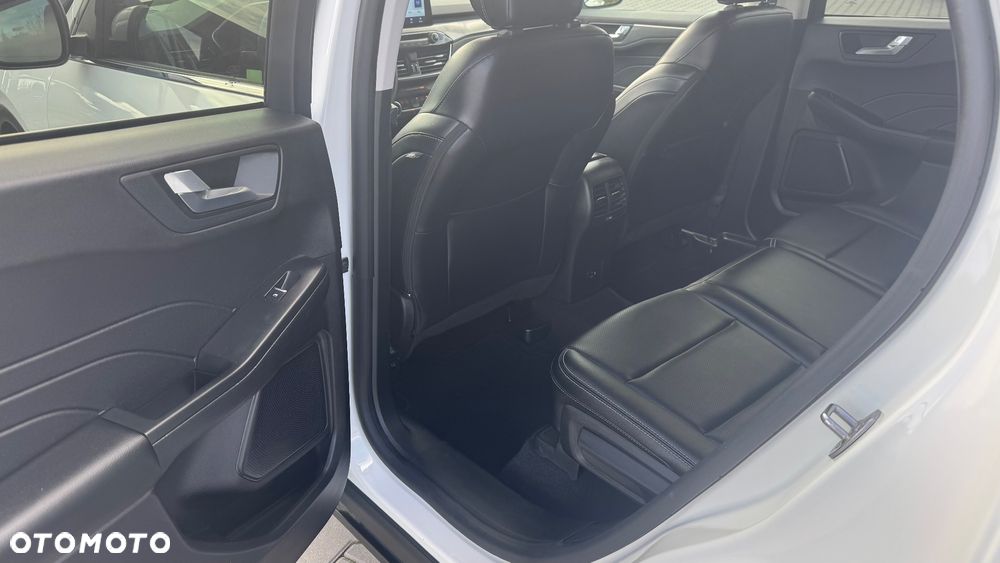 Ford Escape 2.0 EcoBoost AWD Titanium - 19