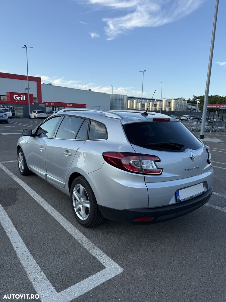 Renault Megane ENERGY dCi 130 Start & Stop Bose Edition - 6