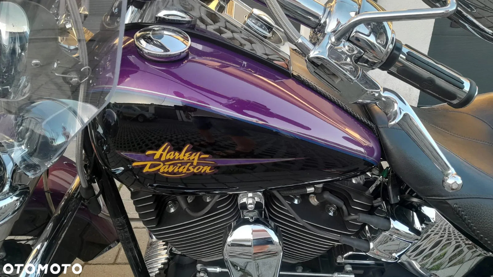 Harley-Davidson Softail Deluxe - 21