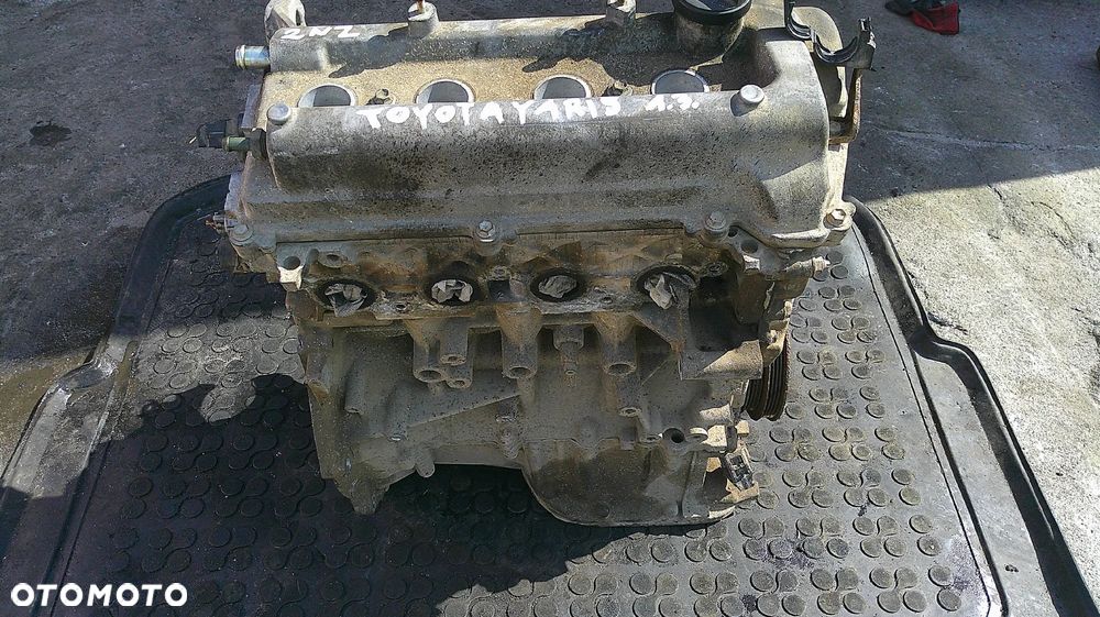 TOYOTA YARIS SILNIK 1.3 2NZ - 4