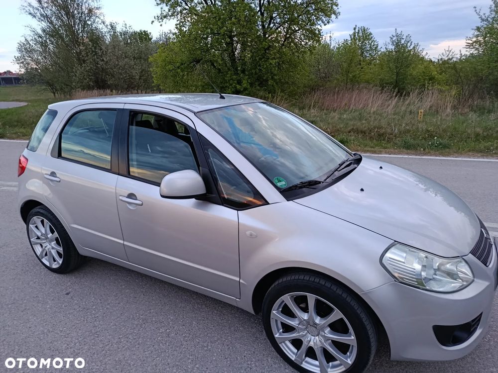 Suzuki SX4 1.6 VVT 4x2 Comfort - 17