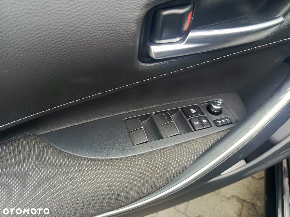 Toyota Corolla 1.8 Business Edition - 23