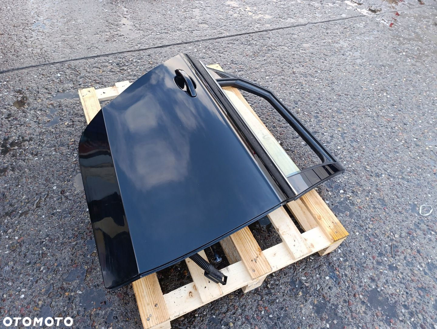 AUDI A4 B8 LIFT KOMBI TYLNE PRAWE DRZW LY9T - 4