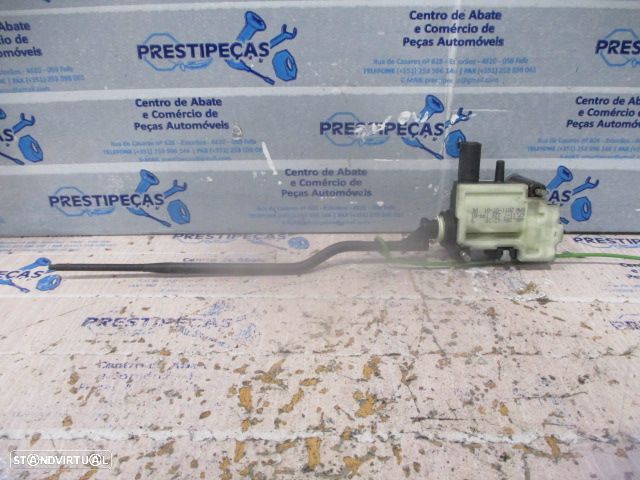 Fecho 67117228199 BMW F11 FASE 1 520D 2011 2.0D 184CV 5P PRETO COMBUSTIVEL 2 PINOS - 2