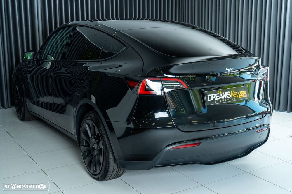 Tesla Model Y Long Range Dual Motor AWD - 14