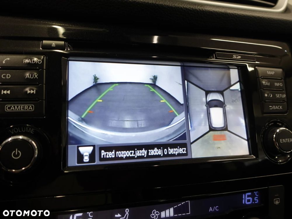 Nissan Qashqai 1.6 DCi ALL-MODE 4x4i N-Connecta - 32