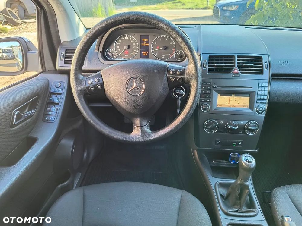 Mercedes-Benz Klasa A 150 BlueEFFICIENCY Elegance - 12