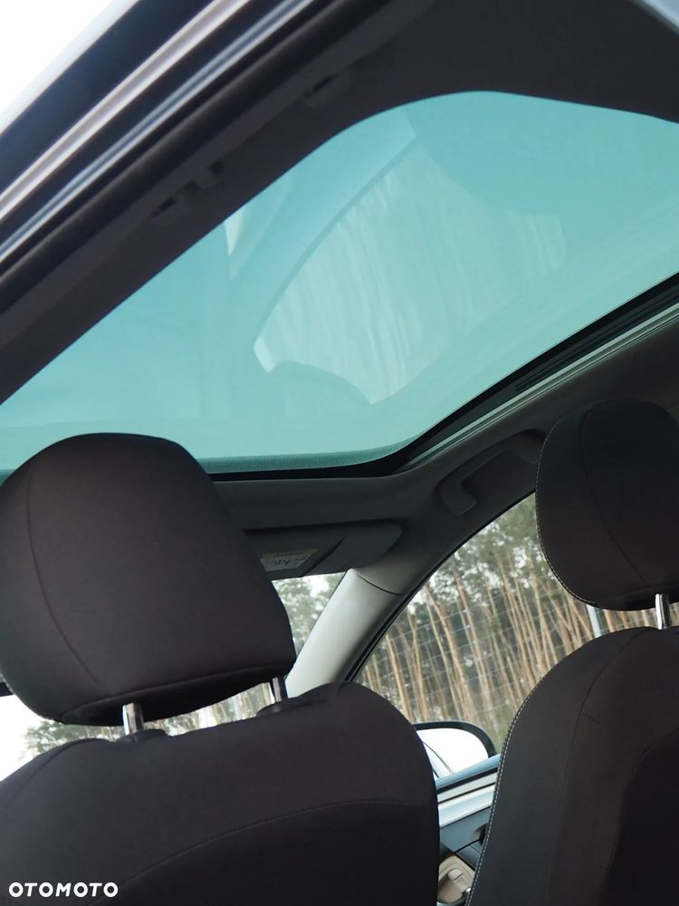 Toyota Avensis Touring Sports 2.0 D-4D Edition-S - 23
