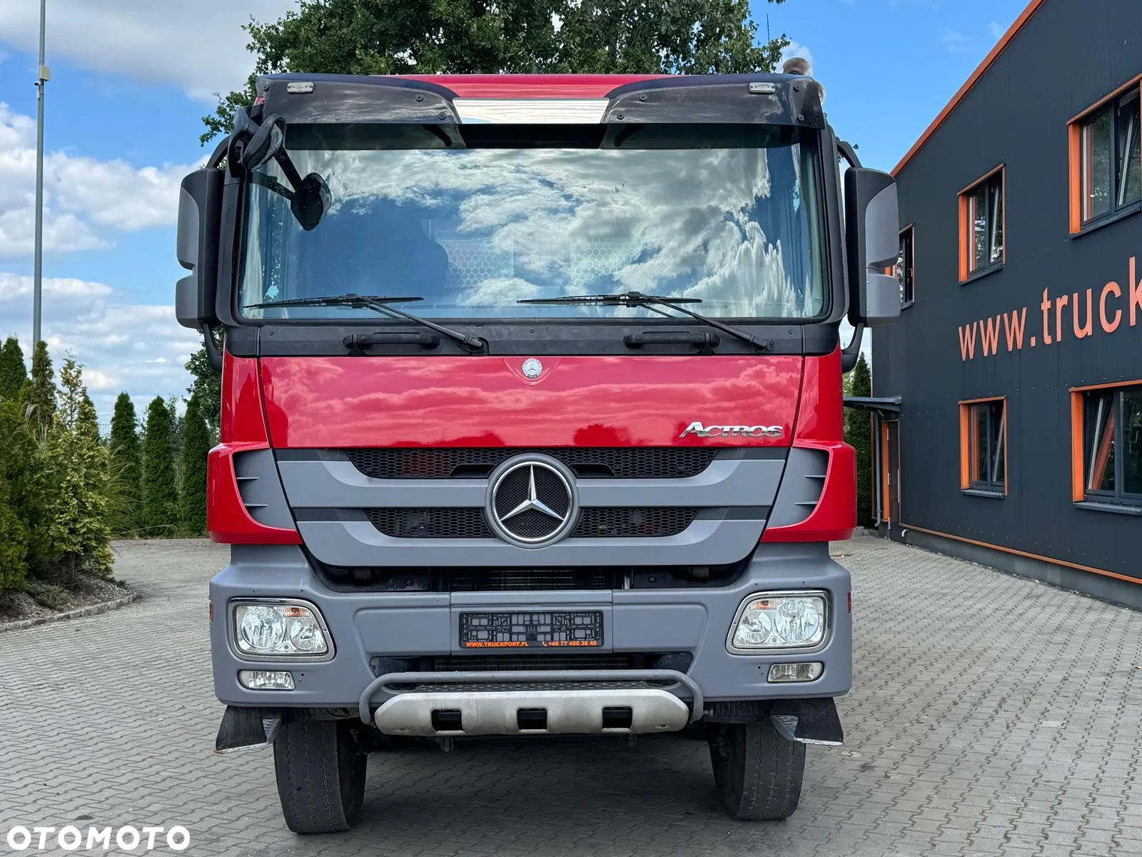 Mercedes-Benz ACTROS 4144 8x6 EURO5 WYWROTKA TRÓJSTRONNA Z BORDMATIKIEM - 2