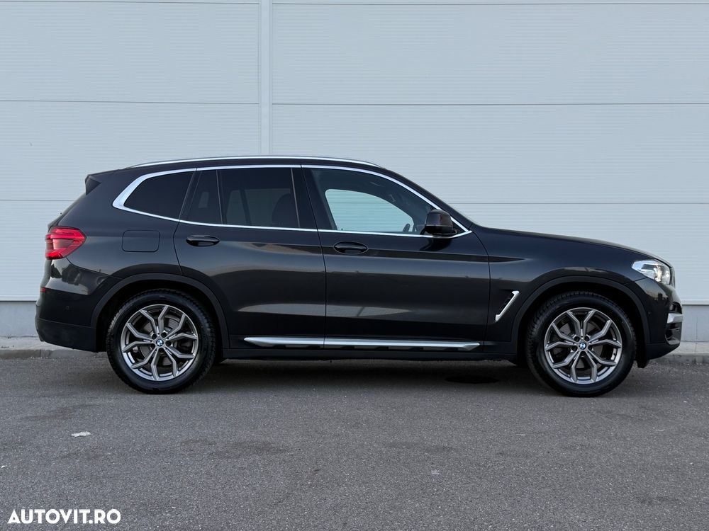 BMW X3 xDrive20d AT Luxury Line - 11