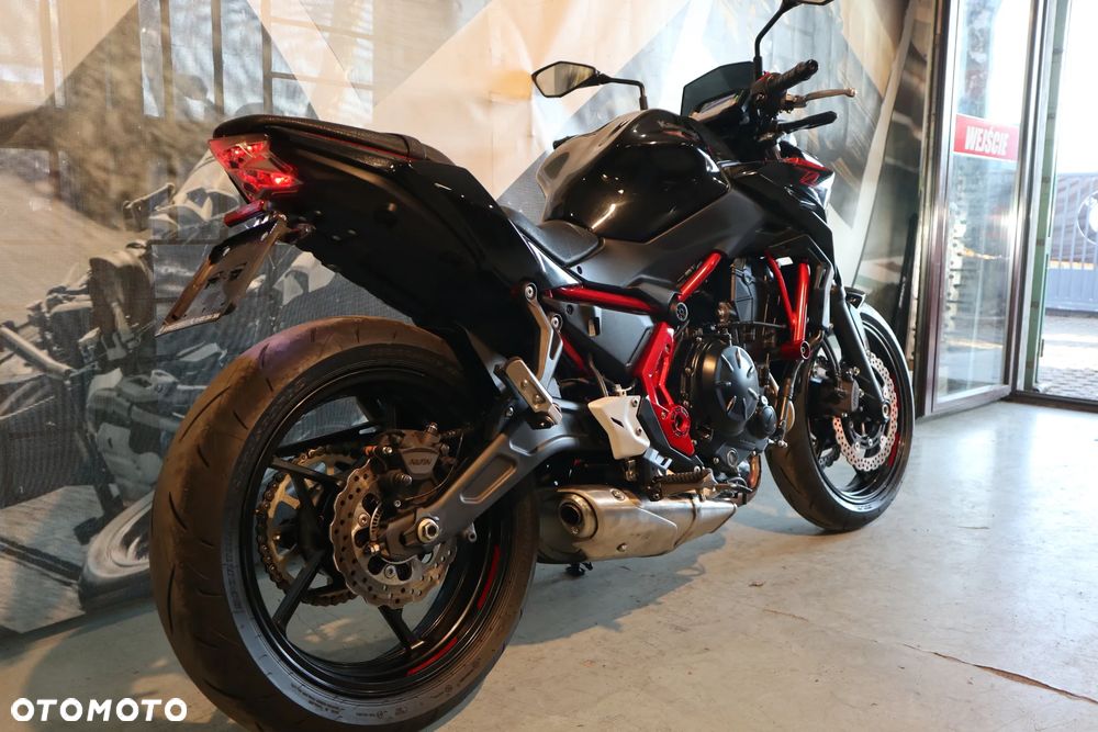 Kawasaki Z 650 - 24