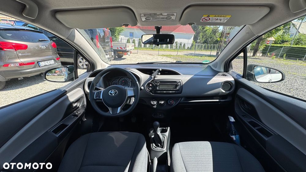 Toyota Yaris 1.0 Sol - 9