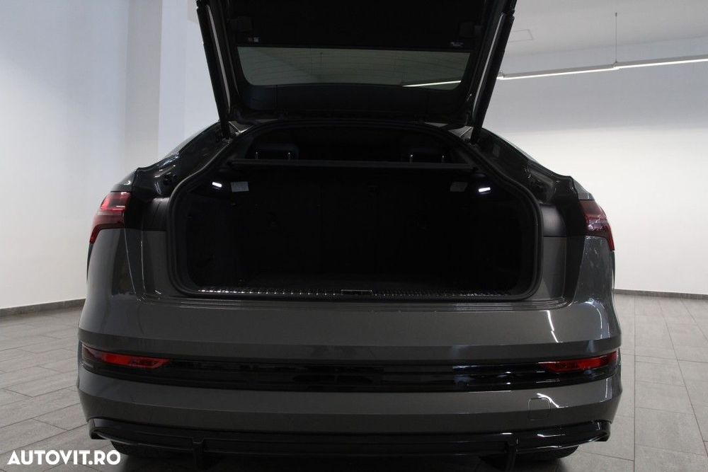 Audi e-tron Sportback - 8