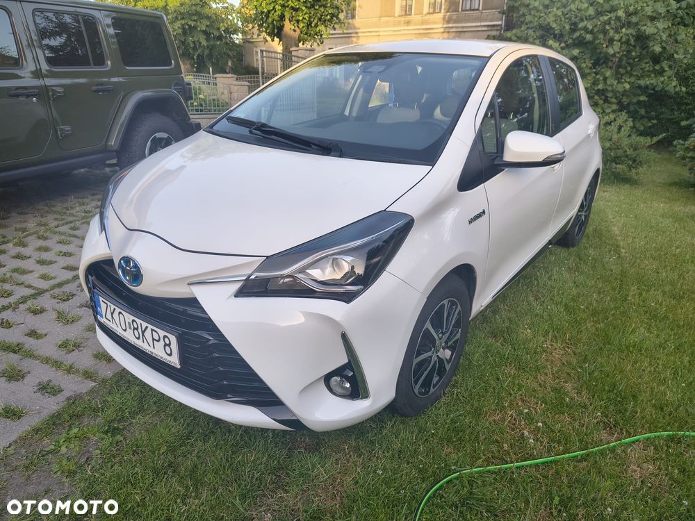 Toyota Yaris Hybrid 100 Dynamic EU6 - 1