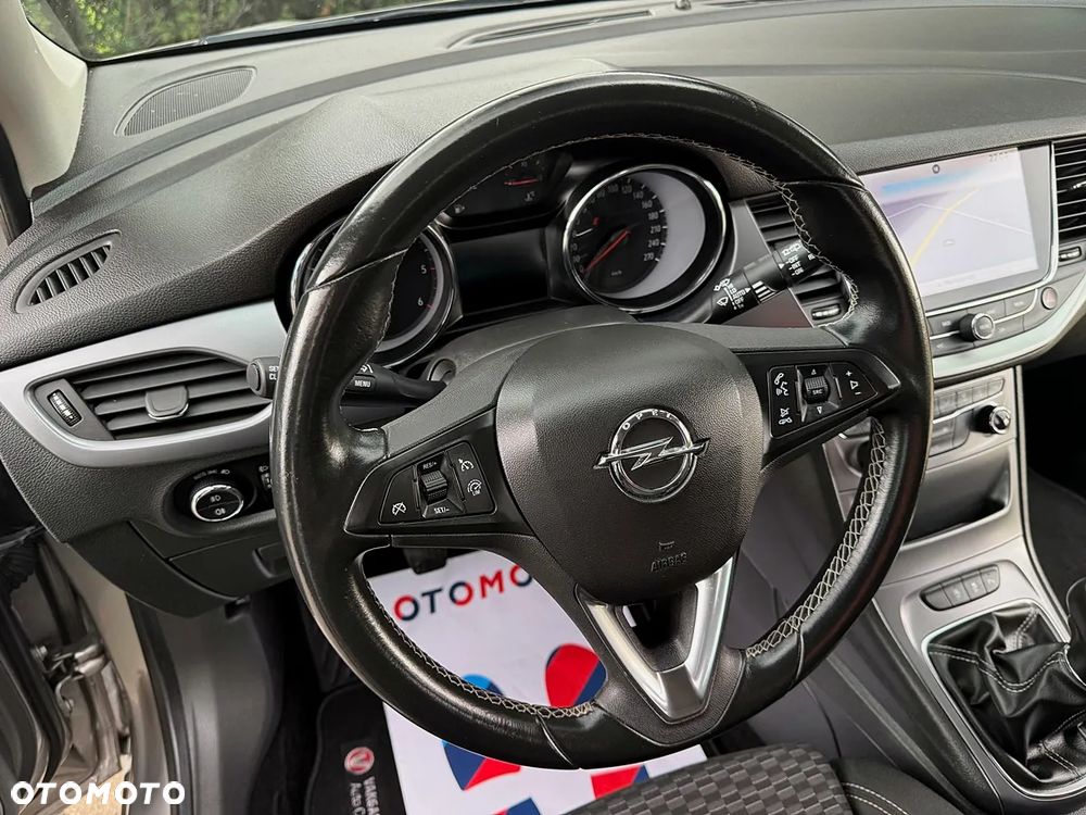 Opel Astra 1.6 D (CDTI) Start/Stop Innovation - 21